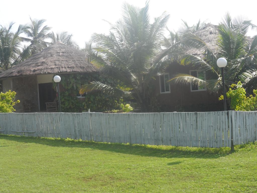 Legacy Tribe Beach Resort Prampram Buitenkant foto