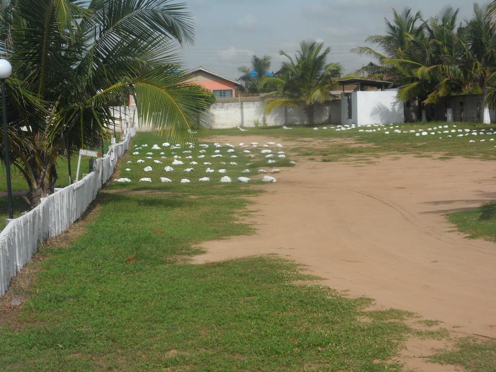 Legacy Tribe Beach Resort Prampram Buitenkant foto