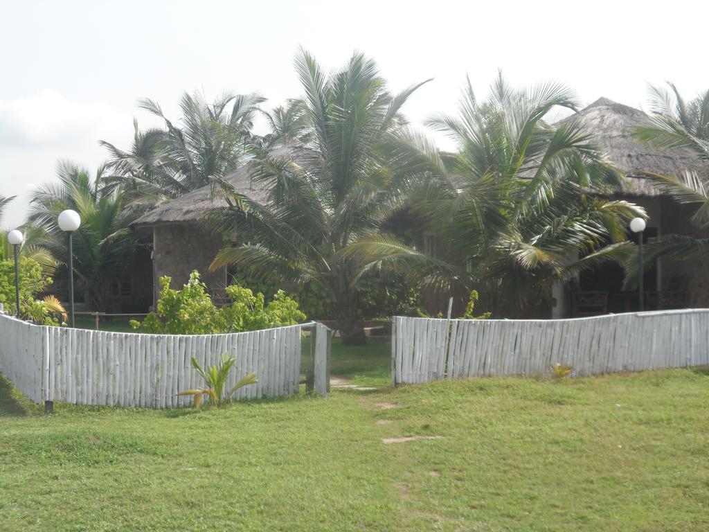 Legacy Tribe Beach Resort Prampram Buitenkant foto